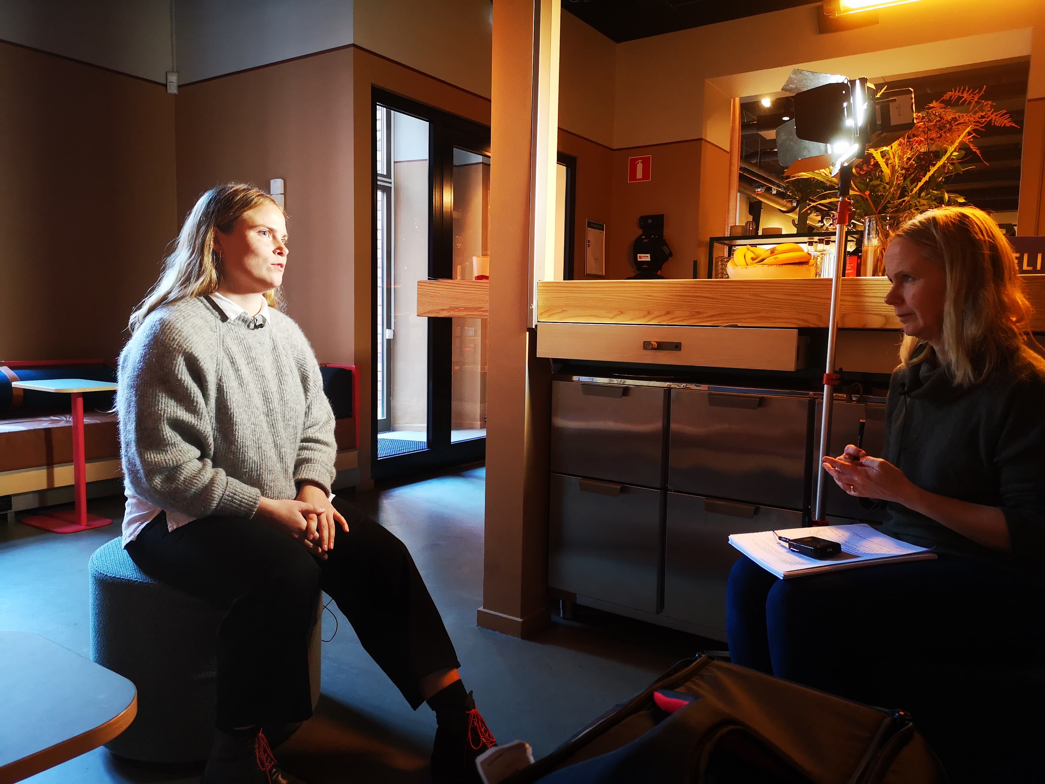 Somaya pratar om våld i nära relation under pandemin i Rapport